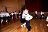 2a klasės mokiniai šoka lietuvių liaudies šokį „Kalvelis“ - 